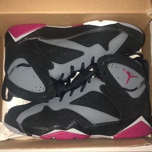 Air Jordan Retro 7s Size 5Y / Women’s 6.5 / 7